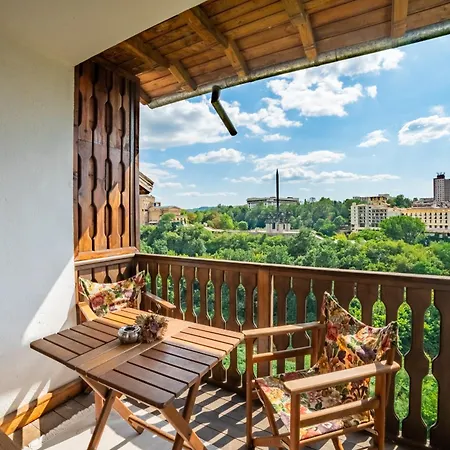 Four Riders Veliko Tărnovo