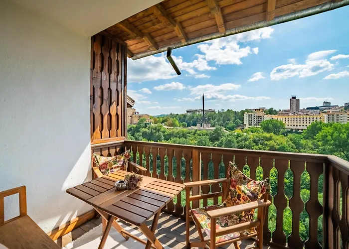 Four Riders Велико Търново